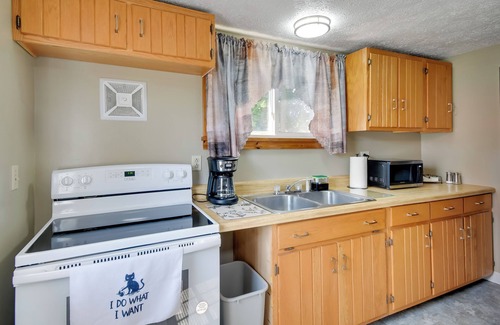 Waterloo Apartment | Riverfront Couple's Retreat, 3 Mi to Seneca Lake!