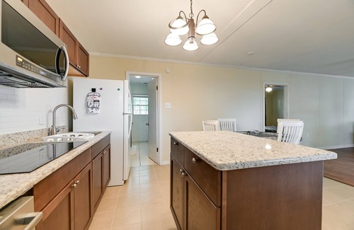 Edenton Condo | Riverfront Edenton Condo w/Porch & Water Views!