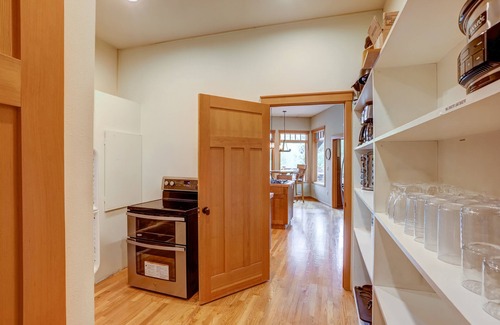 Cle Elum House | Riverfront Escape bordering Suncadia - Privacy with stunning views, Pool/Hot Tub