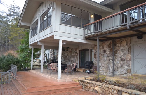 Cherokee Village House | Riverfront, golf course retreat with pool!