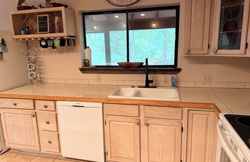 Branford House | Riverfront home in Branford on the Sante Fe and access to the Ichetucknee!