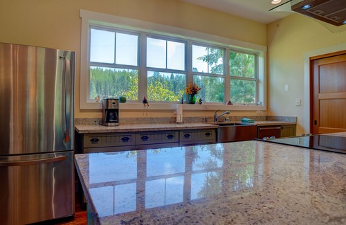 Cle Elum House | Riverfront Home in the Cascades - Great for Families