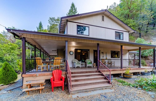 Salyer House | Riverfront home on 5 acres with huge porch, woodstove, & pool table - dogs OK