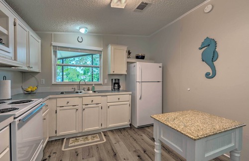 Weeki Wachee Gardens House | Riverfront Home w/Kayaks and Gulf access