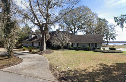 Georgetown House | Riverfront House on deepwater dock, boat ramp Windsor PL. WedgefieldGolfCourse
