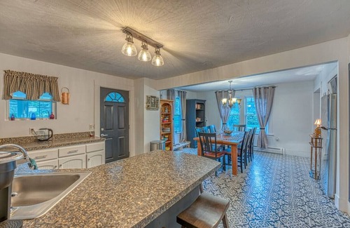 North Woodstock House | Riverfront House w/Rooftop Deck! Dog Friendly!