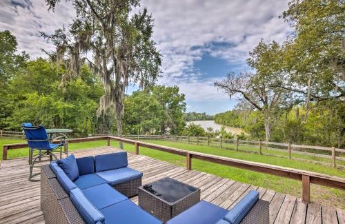 Oakhurst House | Riverfront Hunstville Home with Deck and Yard!