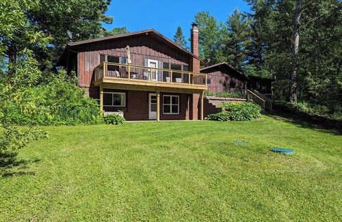 Merrill Ski Chalet | Riverfront - Kayaks - Game room - 15 min to Granite Peak Ski Resort