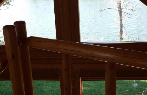 Livingston Cabin | Riverfront Living. Near Chico Hot Springs, Sage Lodge, Copper Rose & Stoneflower