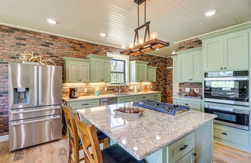 Boswell Cabin | Riverfront Mountain View Cabin w/Deck & Grill!