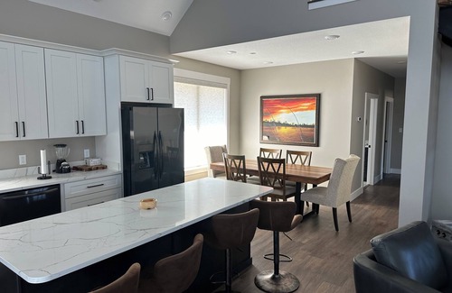 Calico Rock House | RIVERFRONT NEW 4-bedroom house with WiFi and AC in Calico Rock