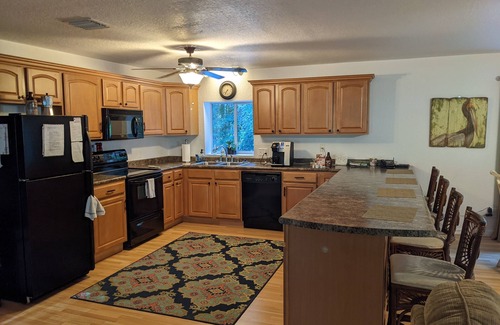 Chiefland House | Riverfront Otter House with boat dock. 10 mins from springs, 20 from Cedar Key