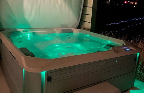 Rendezvous House | Riverfront Rendezvous! IKON Destination & Private Hot Tub