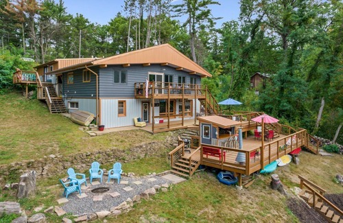 Black River Falls Cabin | Riverfront-Sandy Beach-Tiki Bar-Dock-Recreation Room-3700ft
