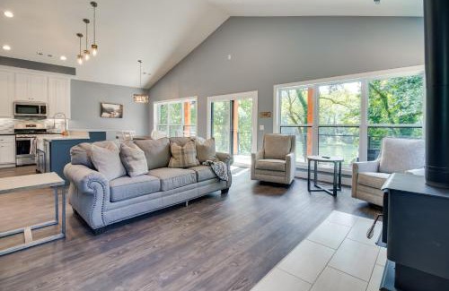 Mountain Home House | Riverfront Salesville Cabin Rental with Shared Dock!