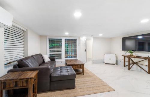 Washougal House | Riverfront Suite