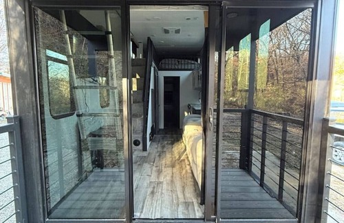 Buchanan County House | Riverfront Tiny Home 3 bed w/Privacy and a View!
