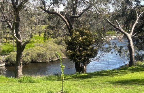 Bridgetown House | Riverfront, Tiny Home in Natural Bush