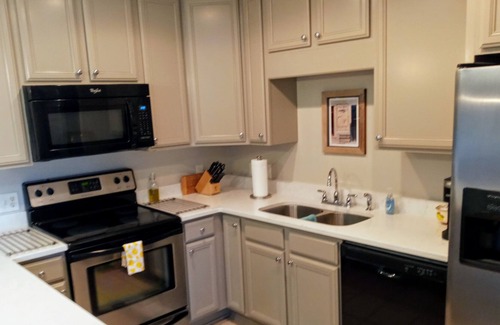 Darien Condo | RIVERFRONT VILLAGE MARSH VIEW 3 BEDROOM, 3 BATH CONDO WITH BOAT SLIP