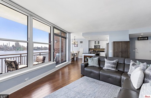 Hoboken Condo | Riverfront w/NYC skyline view