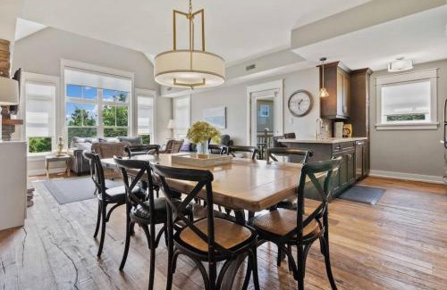 The Blue Mountains House | Rivergrass Townhouse in Blue with Pool Golf Skiing - 219 Rivergrass