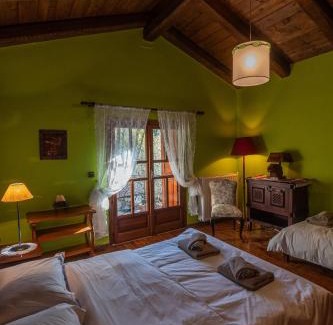 Potamia Villa | RiverHome