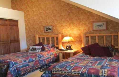 McCall Apartment | Rivers Bend B19