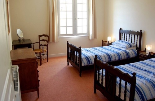 Mauzac-et-Grand-Castang House | Riverside House with 3 bedrooms, Pool, in Picturesque Village Location.