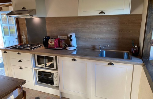 Ballon-Saint-Mars Cottage | Riverside Retreat: Charming Cottage Near Le Mans – Fishing, Hiking & Equestrian Activities