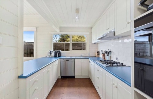 Barwon Heads House | Riverside - 6 bedroom - Family Retreat - Portrush