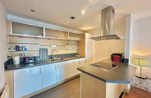 St. Mary's Park Apartment | Riverside Apartment - Battersea