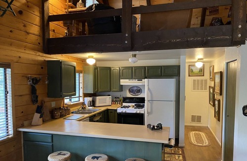 Dolores Cabin | Riverside Cabin