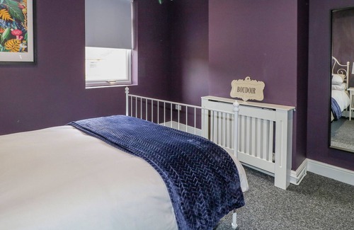 Ambergate Cottage | RIVERSIDE COTTAGE, pet friendly, with a garden in Ambergate