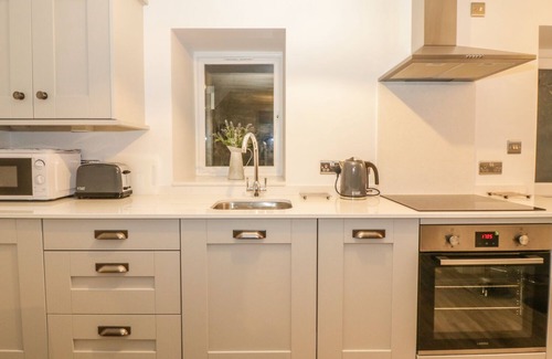 Conwy Cottage | RIVERSIDE COTTAGE, pet friendly, country holiday cottage in Conwy