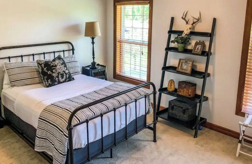 Four Corners House | Riverside Elegance: Luxurious Gallatin River Home!