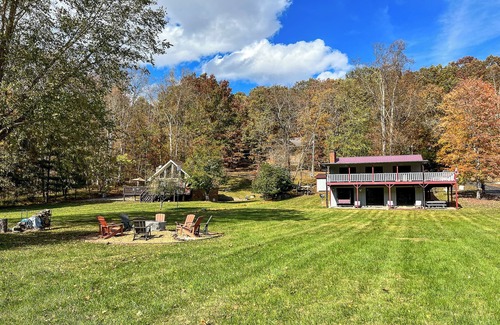 Piney Creek Cabin | Riverside Escape Too: 4 BR, 2.5 BA Cabin/Bungalow in Piney Creek, Sleeps 8