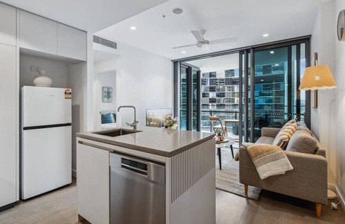 Brisbane Central Business District Apartment | Riverside Getaway | BNE Casino Escape Comfort Stay