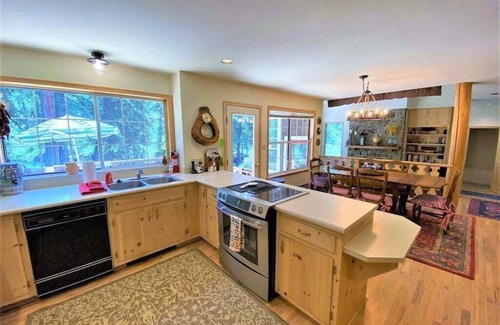 Durango - Purgatory Cabin | Riverside Home on the Florida River, Quiet Location, Pet Friendly, Great Views