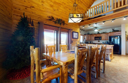 South Fork Cabin | Riverside log cabin w/private deck/hot tub/free WiFi/full kitchen + near trails