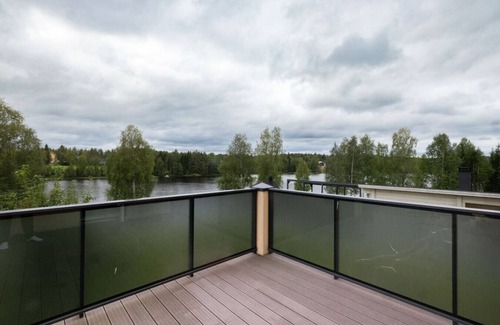 Rovaniemi Villa | Riverside Luxury Retreat By BookLapland