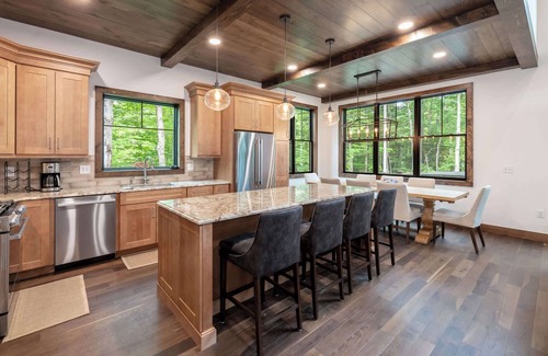 Lincoln House | Riverside Oasis on South Peak