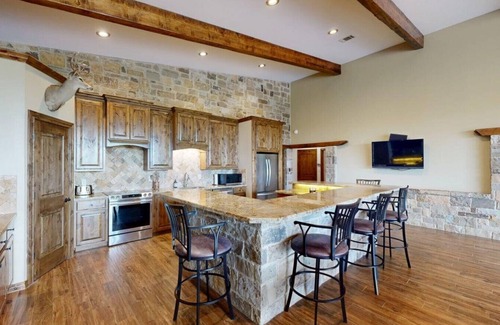 Bryan House | Riverside Oasis: Pool Table Entertainment