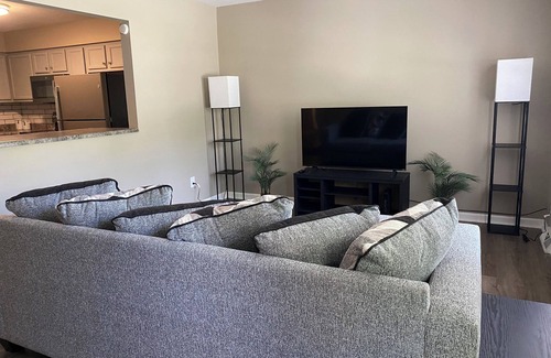 Jefferson City House | Riverside Retreat in lovely Jefferson City