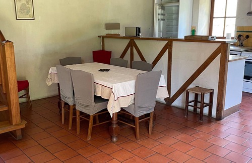 Solesmes Cottage | Riverside Retreat: Spacious 7-Bedroom House Near Le Mans with Internet, Baby Gear & Pet-Friendly