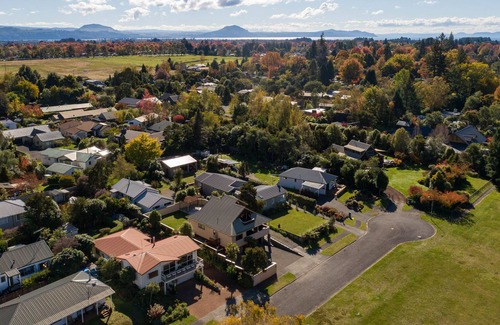 Turangi House | Riverside Retreat Turangi