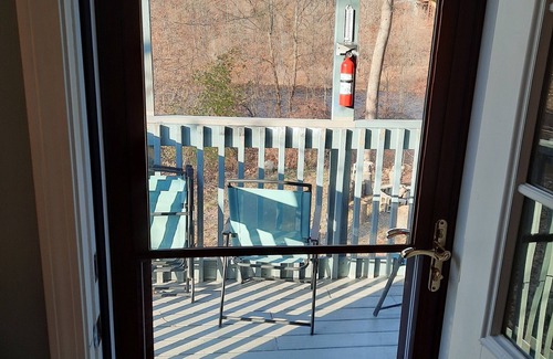 Montague Apartment | Riverside Retreat – Cozy 2-Story Getaway!