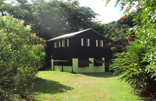 Calibishie House | Riversiedview House