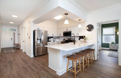 Knoxville Apartment | Rivertowne Escape | Downtown Knoxville