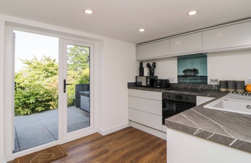 Saltash Cottage | RIVERVIEW @ 1 BRUNEL VIEW, with a garden in Saltash