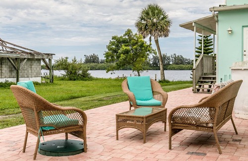 South Grant House | Riverview cottage